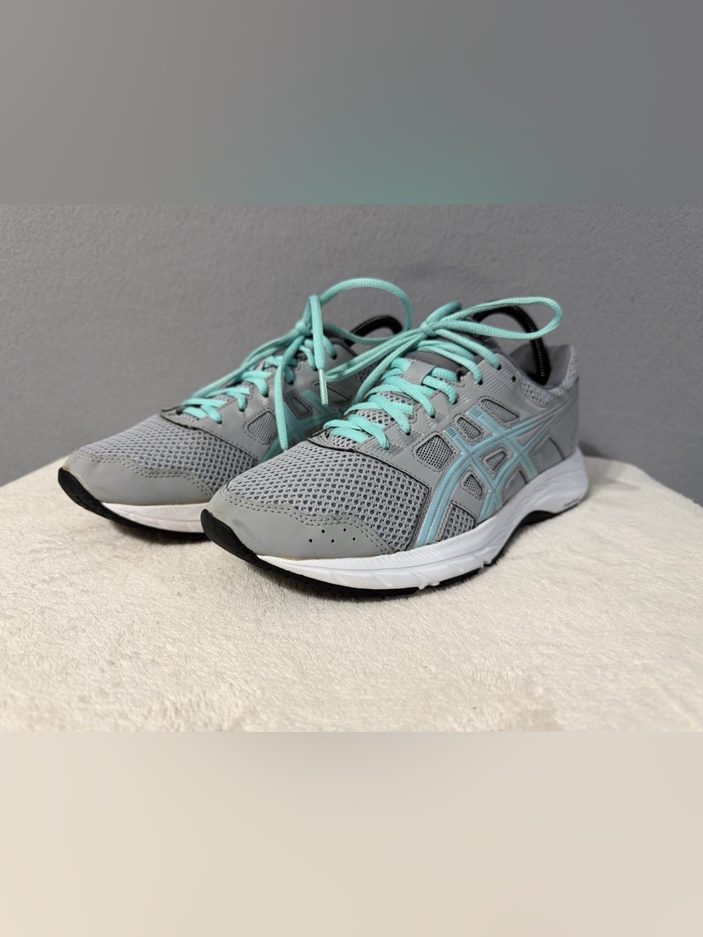Asics Gel Contend 5 Running Shoes Women’s 9.5 Gray/Aqua Athletic